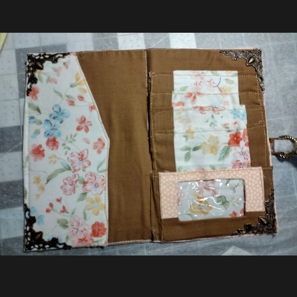 Wallet - Picture 2 of 3